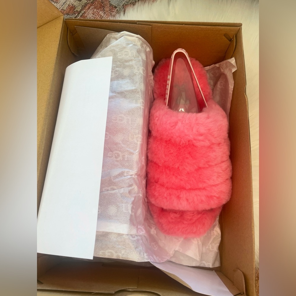 Ugg pink slippers new in box